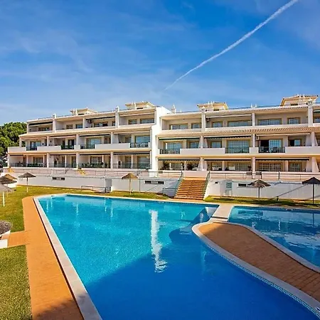 Sleeps 4 With Pool And Air Con Apartment *